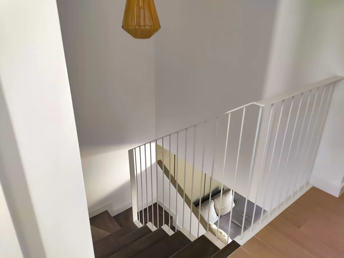 e5c2d9f5-e2aa-4f96-a285-75ead2b20cc3