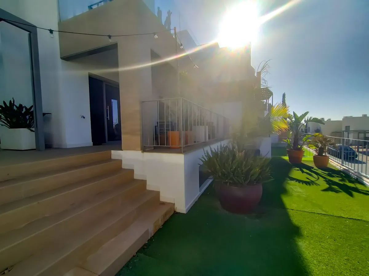 fd1598ad-c3c2-40cd-9508-4457804fd438