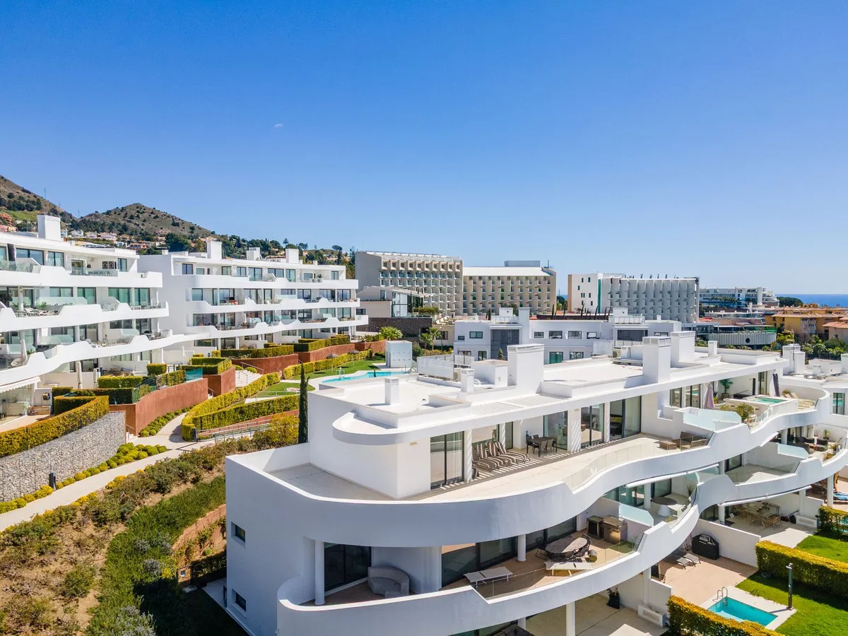 3222c0e6-5406-4203-8529-7bdaf6c13297