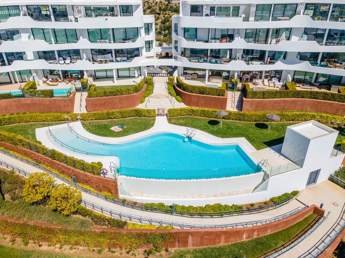 36d384b9-e105-43fc-acf0-60c513e680e3