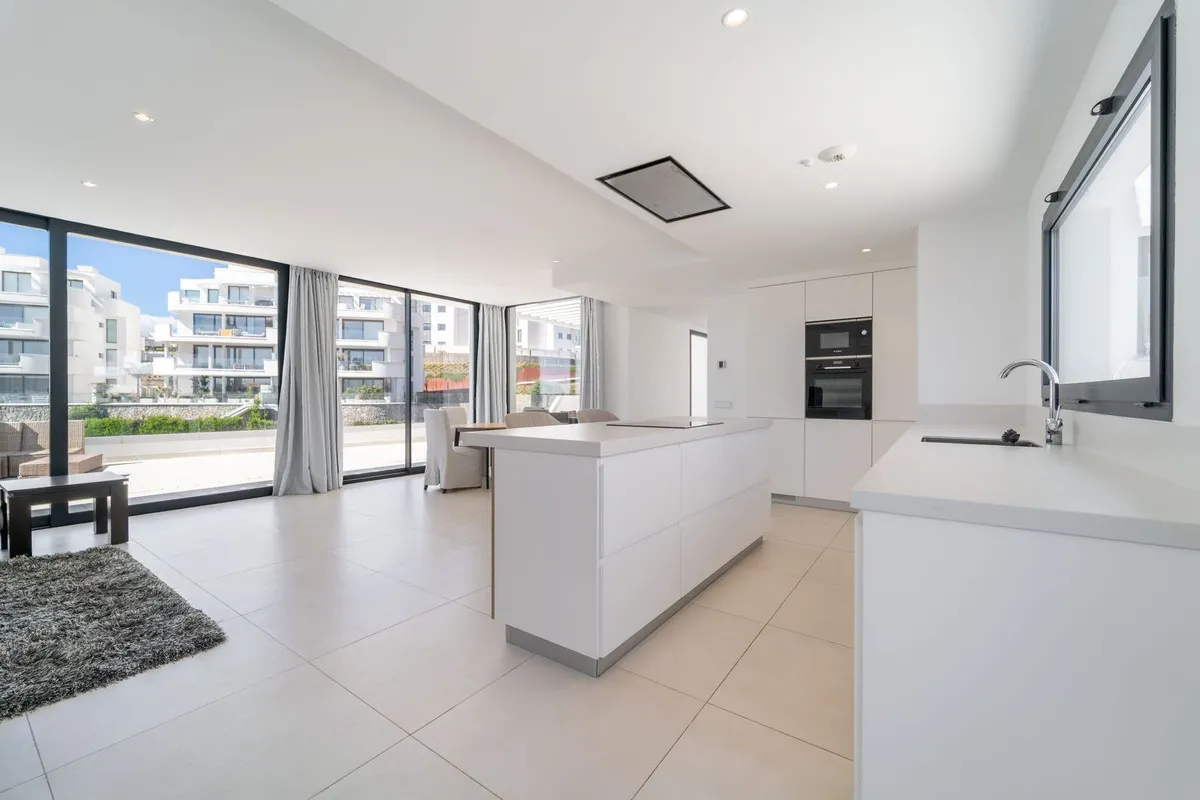 4c5a301d-eb8b-473a-8a7b-4692acf66b33