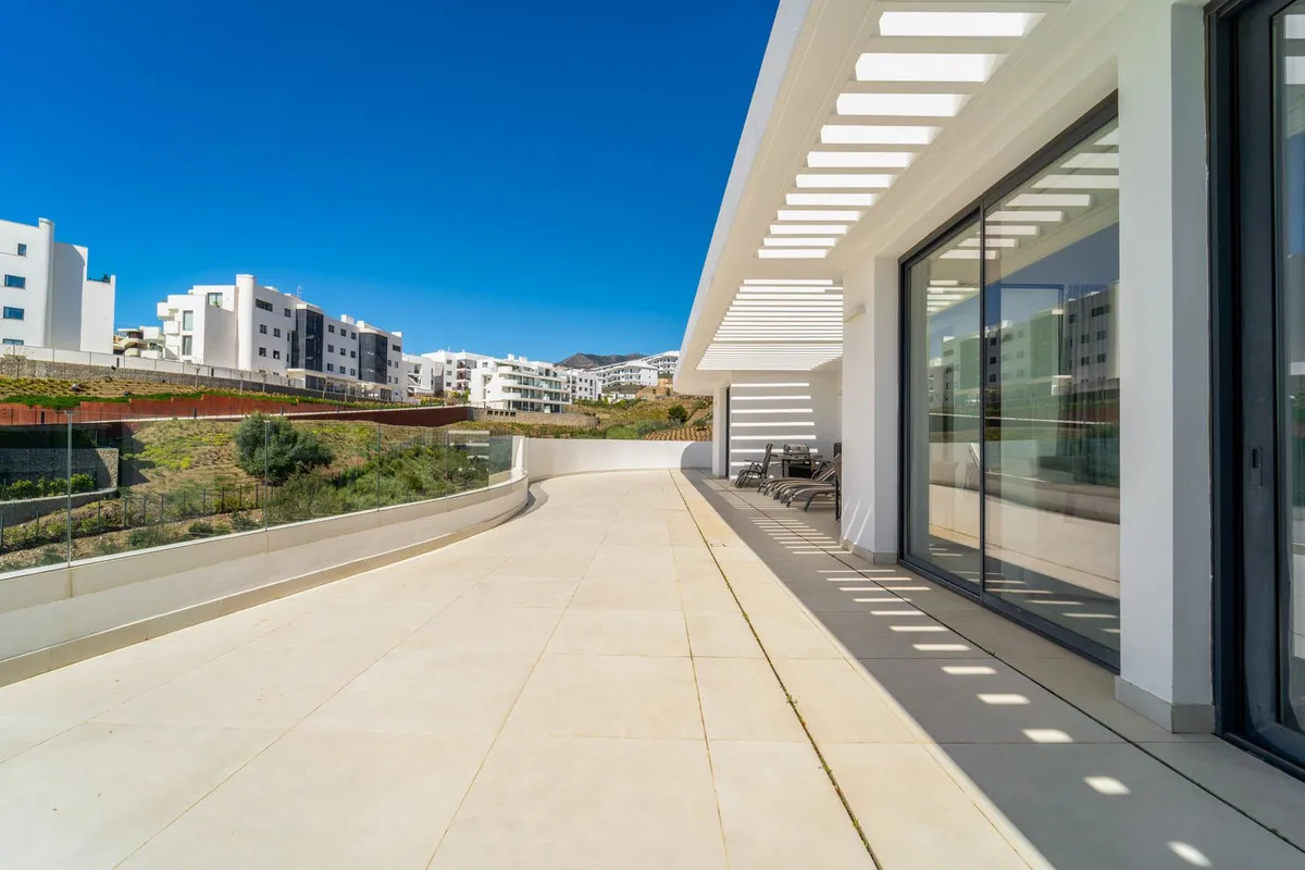 61e15695-c20c-4e8b-a548-c77afab92018