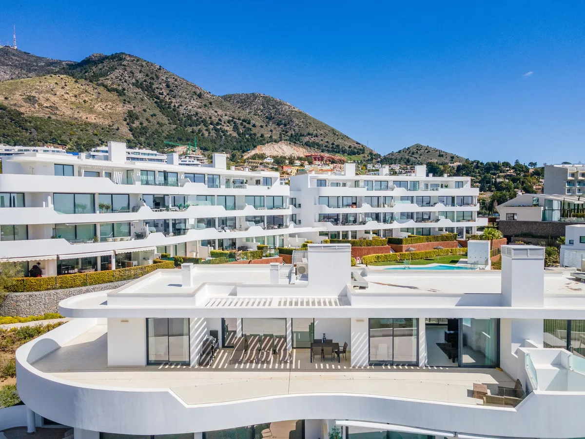 dcd1edba-c246-4d01-a5ab-c9425ff3f9f1