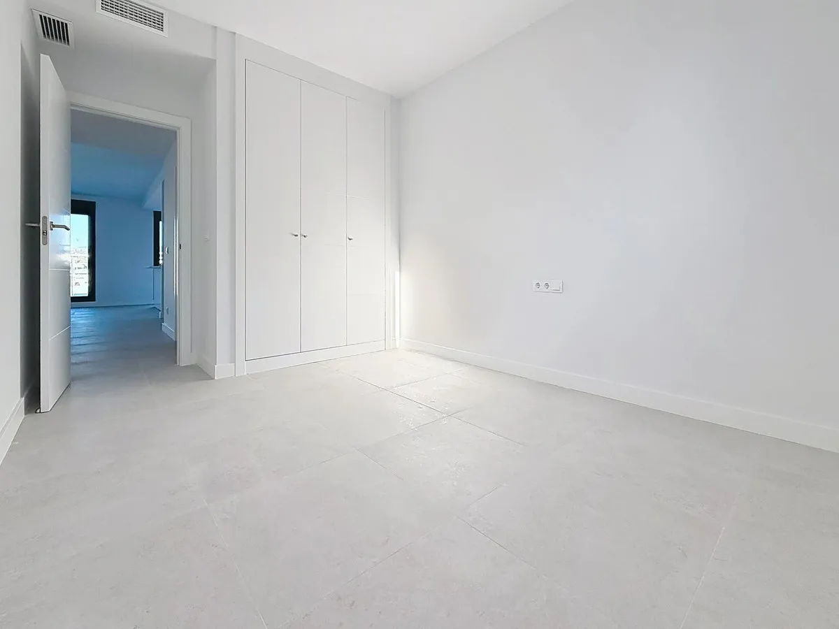 f06dd9bd-c843-4be0-9fe6-ec4a1daceb76