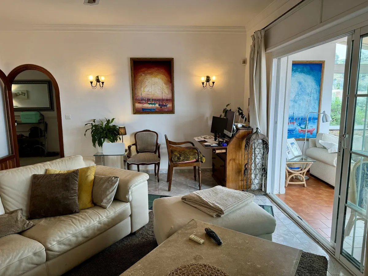 0cf269a1-94ca-4500-bf8a-3e5f852a65ed