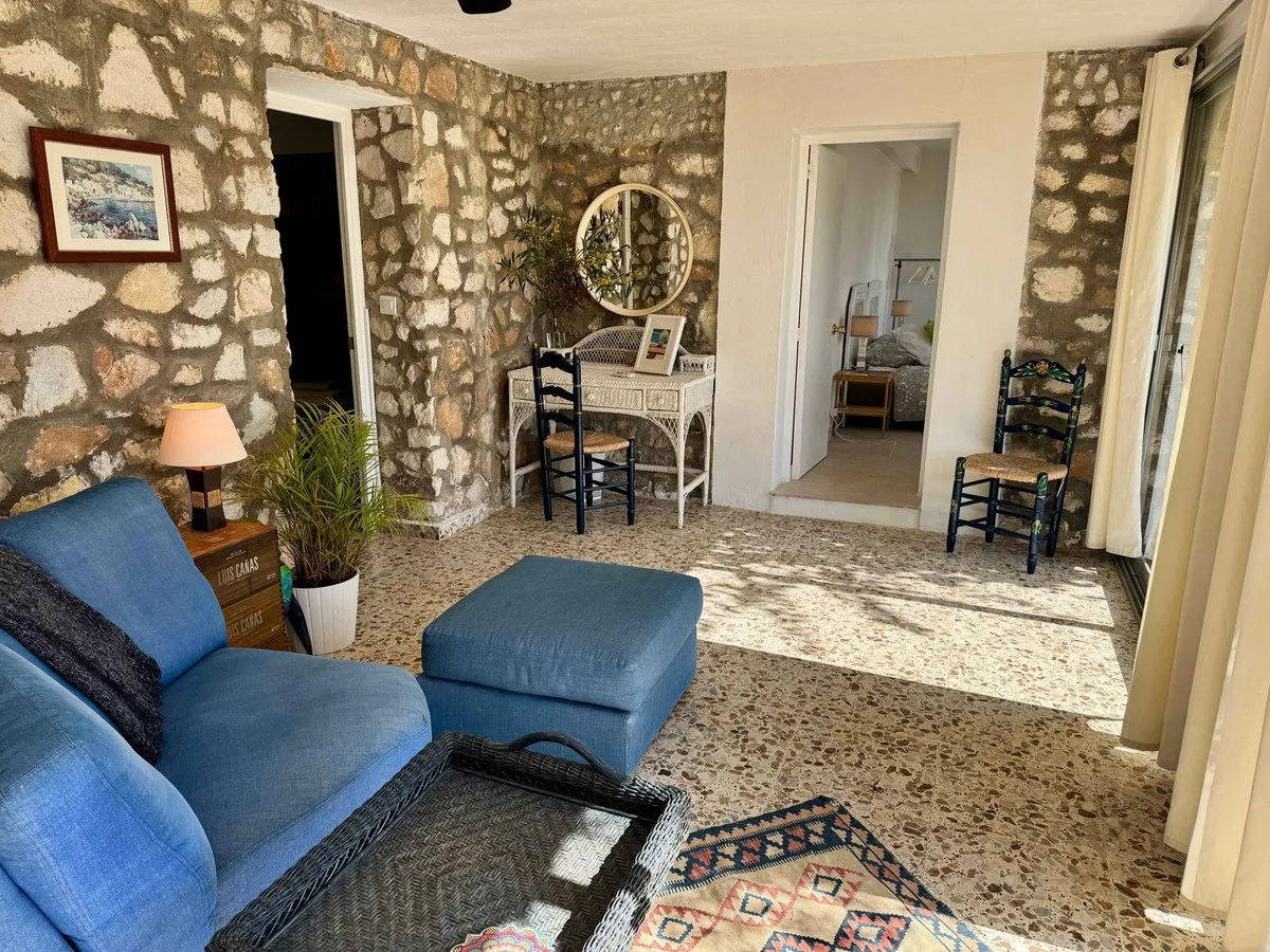 1cdf69b2-2c01-4c28-a812-5e6638f9a567