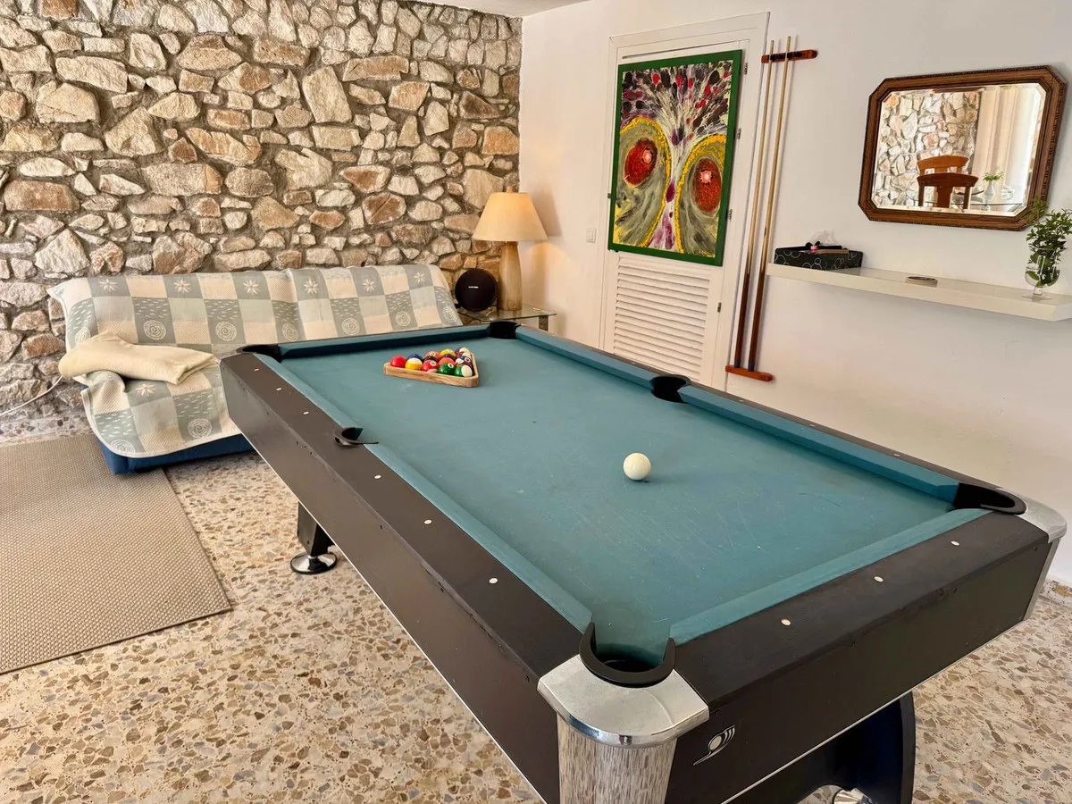 4edde333-88a1-4bb0-84e0-d491a408f102