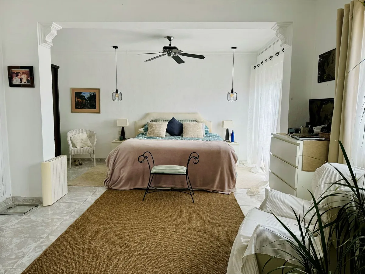 9cdb9bab-e21b-45e1-83dd-c8b52ae4e08a