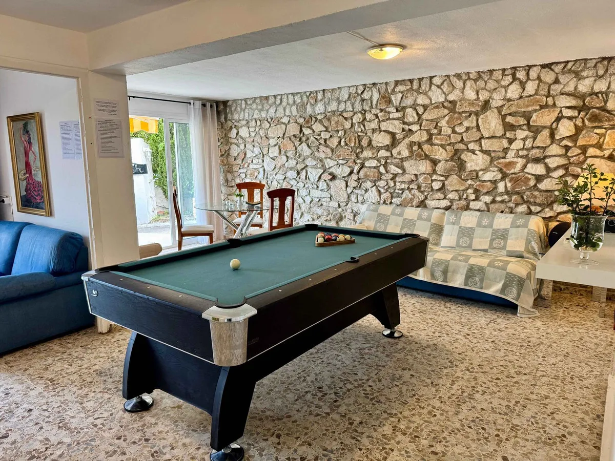 a86ba70f-4327-4a62-8957-fb760f5a5f8d