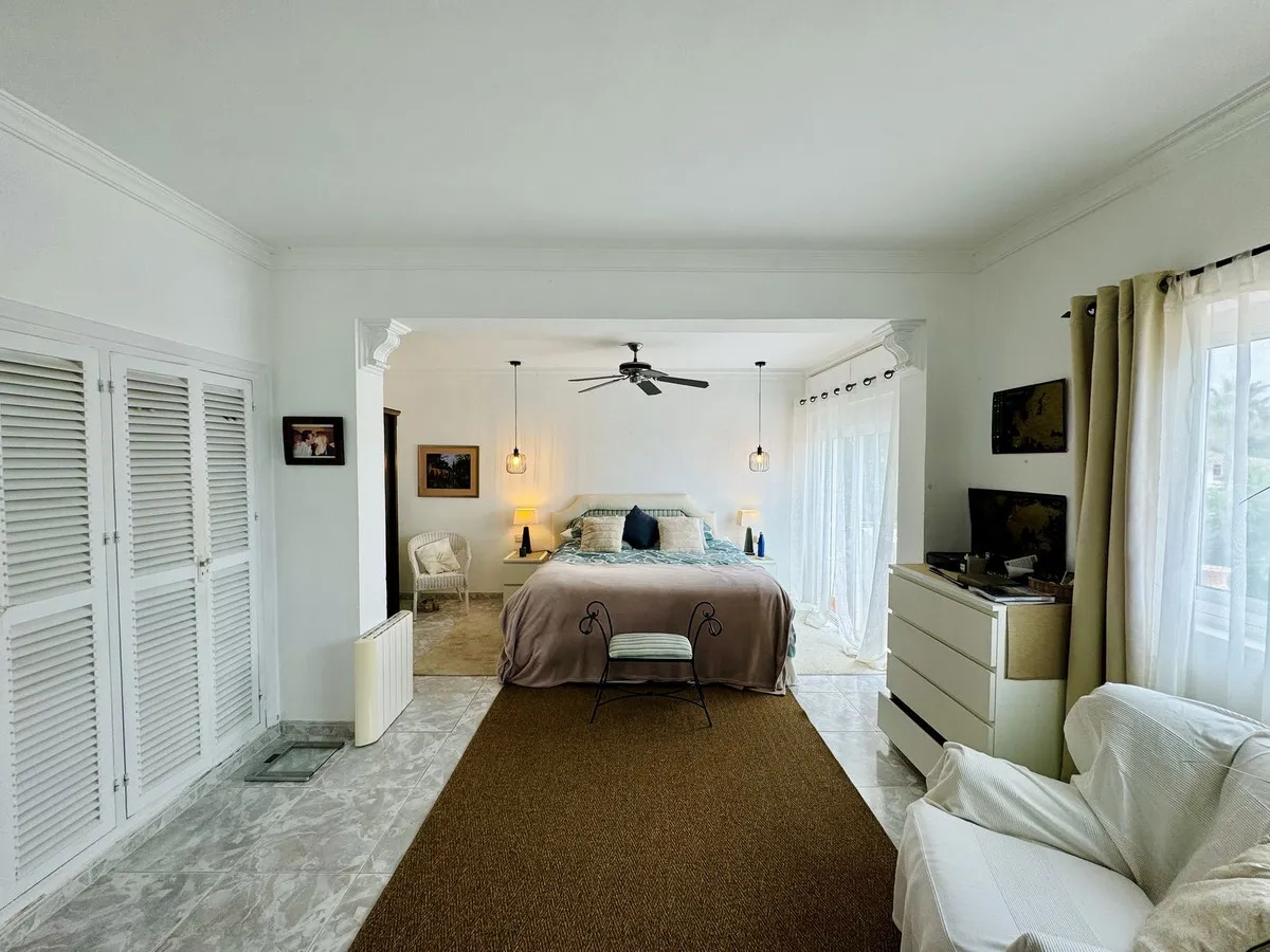 ed9eb5ec-f656-4f0c-9b4c-769b466050d6