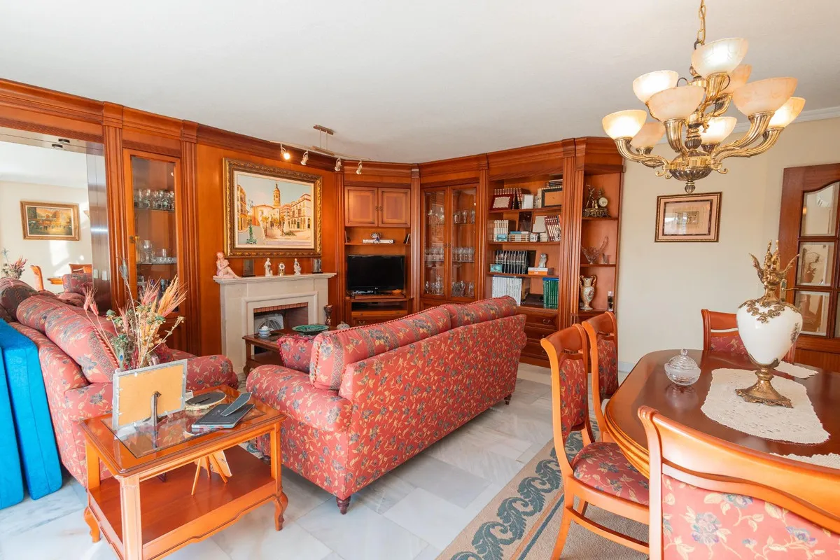 06815242-6af5-4151-8dfc-a2f3fcb9d12c