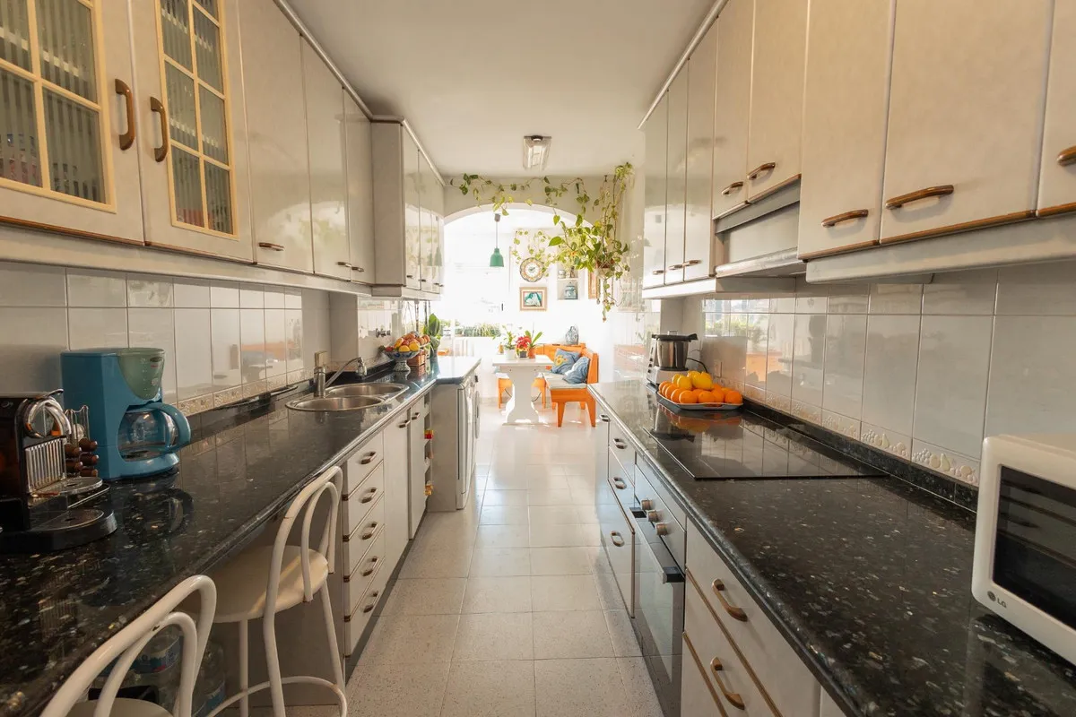 d06d892b-b6f9-433a-9df1-137b897e063a