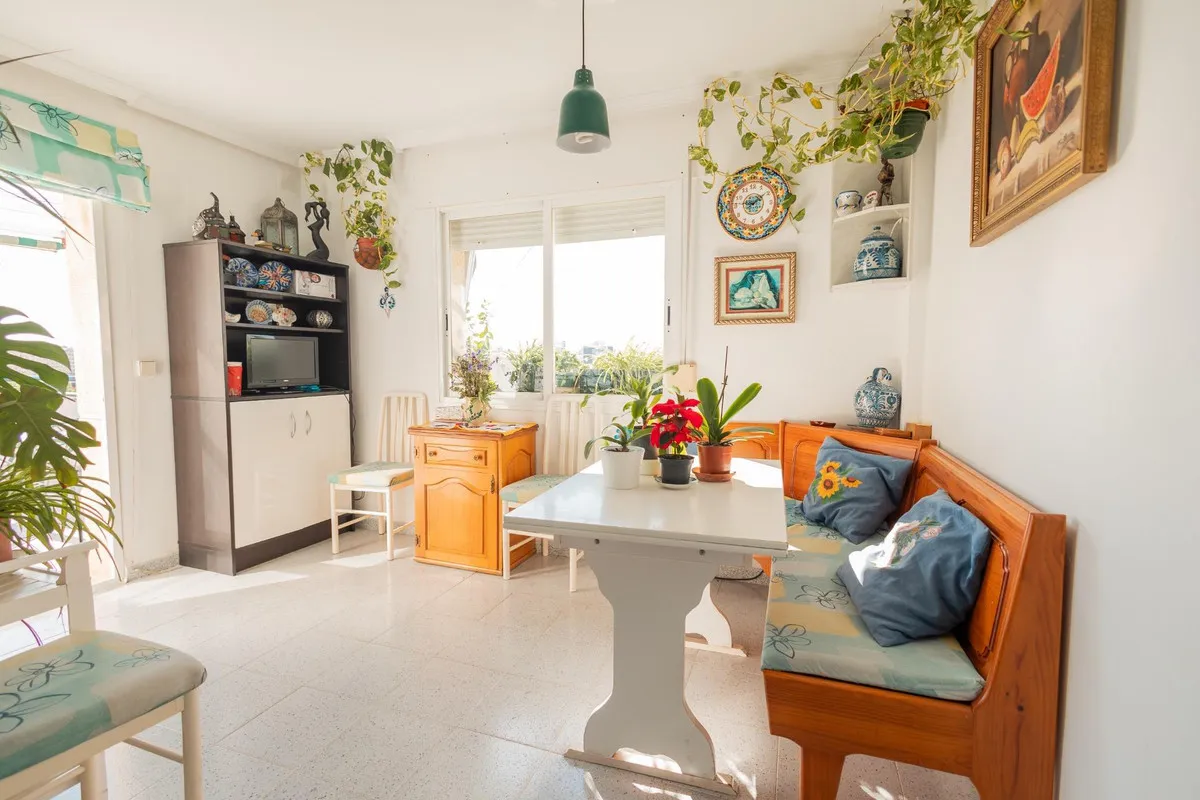 e7d045d8-301b-4201-8db3-a02884626197