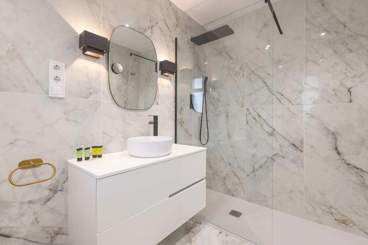 f576f18f-93fd-46fc-a0c7-682af3eca0c7