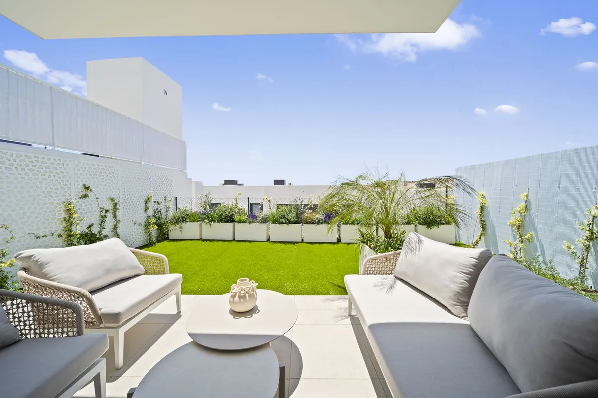 2bba15b7-d038-4c22-811c-ede2fae41d80