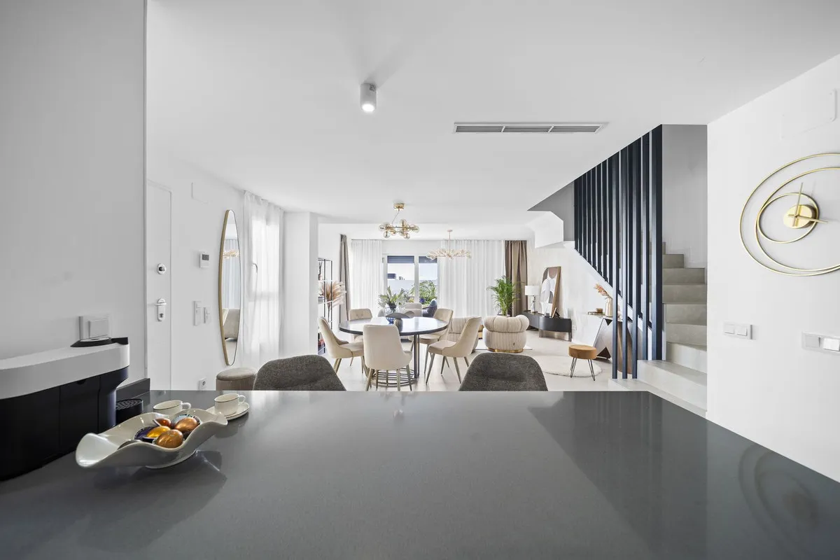 537c4d27-fff4-461b-870d-255a620cf21c