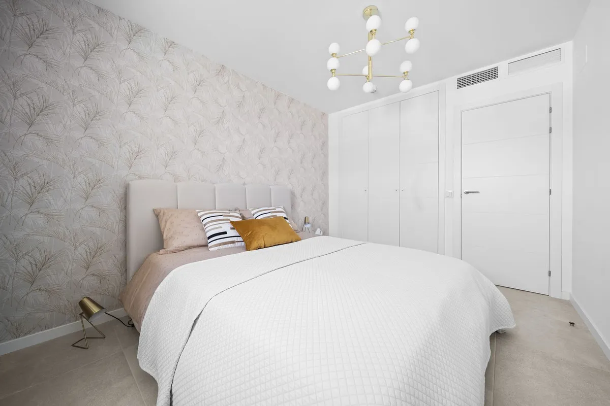 c5b7e48b-c732-4749-9f86-dfe9da70da61