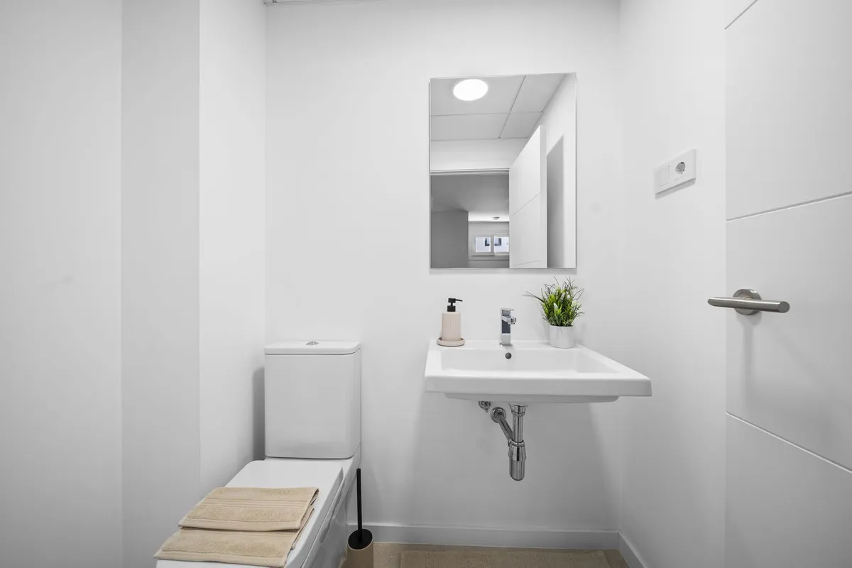 c64ddf7c-d82d-4c3a-9f04-9884315405ac