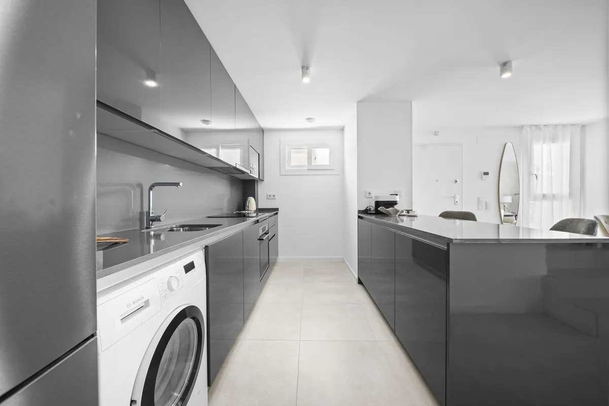 df3931af-b70d-44fd-a3ab-29e1fe433772