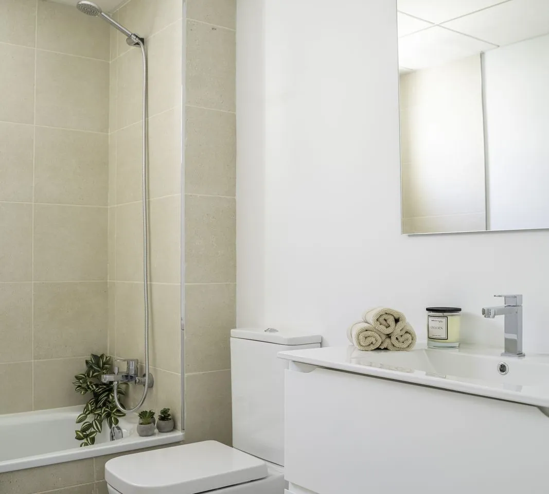 e2b6b04b-8f78-4ce2-94f4-4de2de3c8c5a