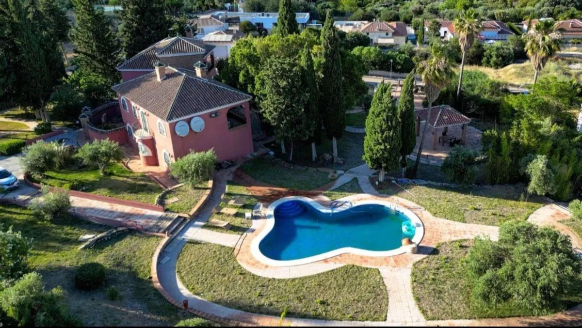 15e828e0-ec05-406b-b2e8-7dd5cbf1cc4e