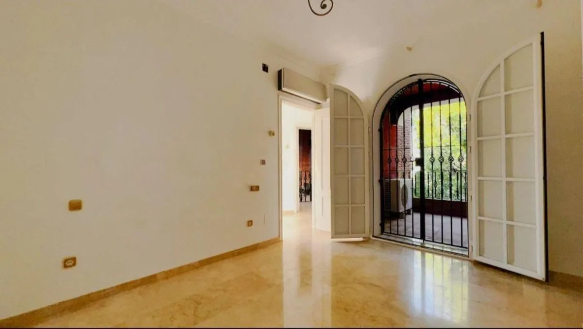 284fcf0a-5eb0-48c6-be29-ccd2455bc19c