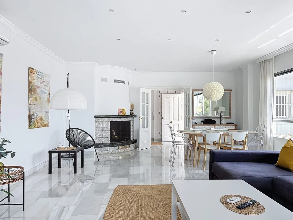 5180d8d4-4f15-41a7-8c0b-bfa267038511