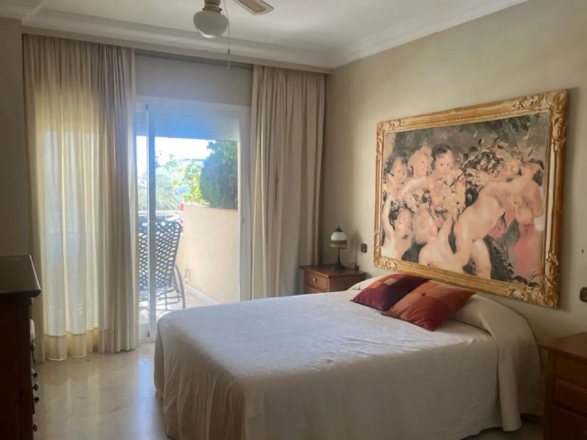 aeaf231a-c142-462a-95b4-24f1894dfb89