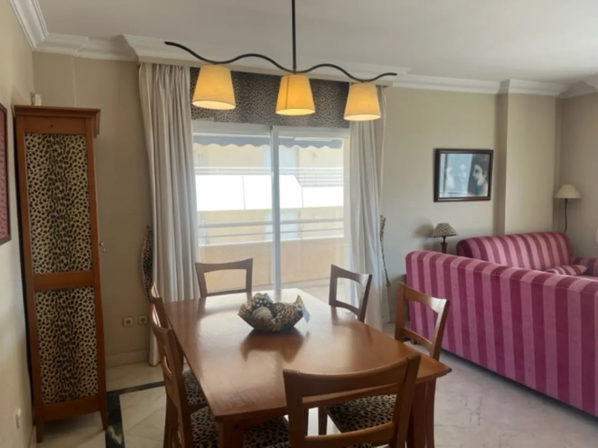 b1969262-7aa2-4e9a-918d-3c29a1a1205b