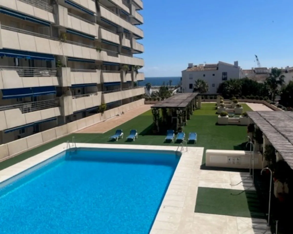 c22d3736-2e9f-47b0-b2e4-d8df34429c81