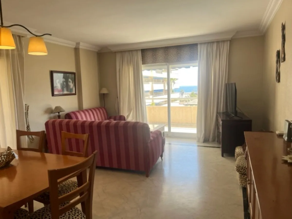 e70b6021-069e-4b6a-8f6d-b01ae80c4a41