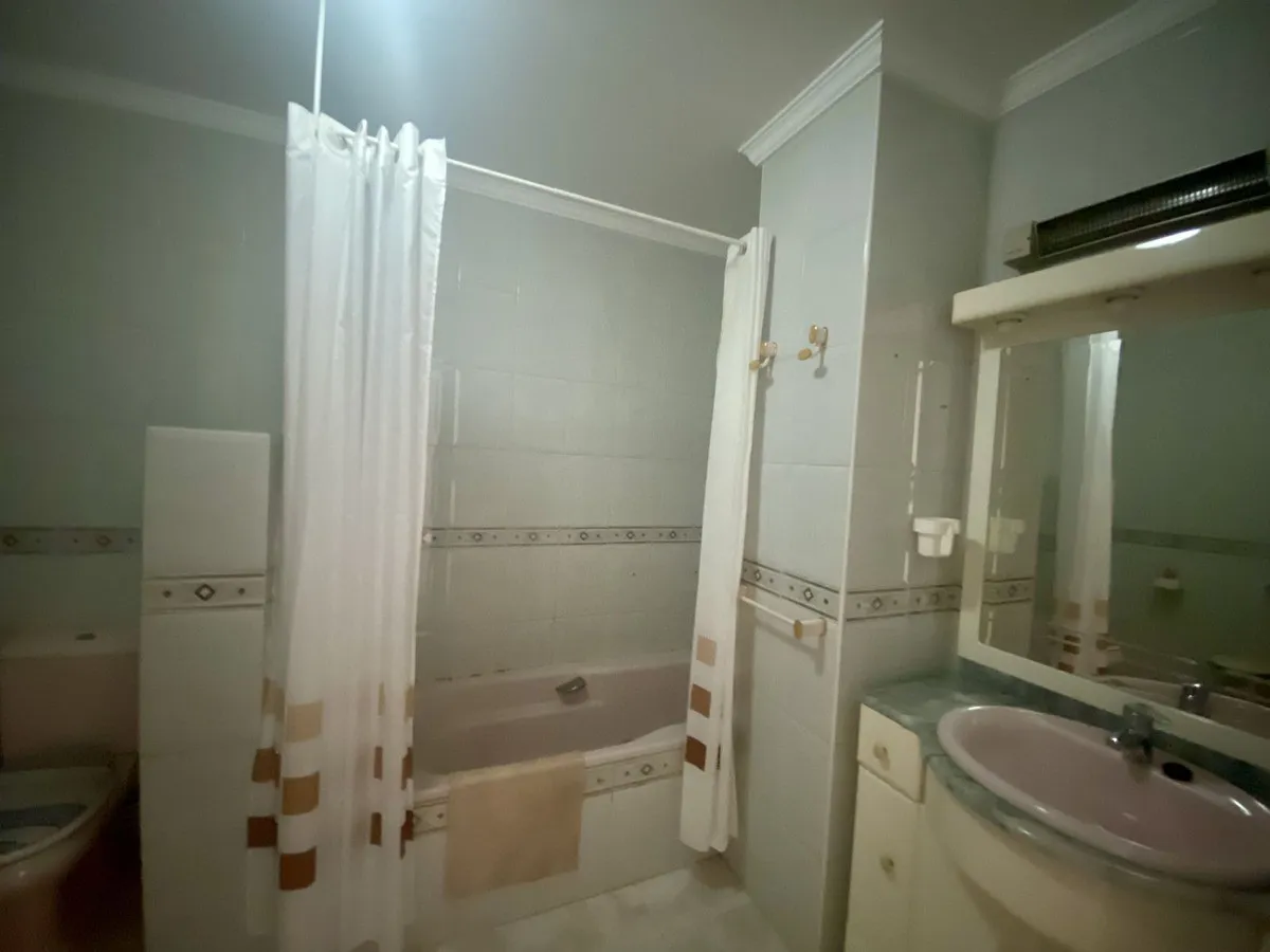 194696ce-eb26-4577-b41a-c2d57a3ee280