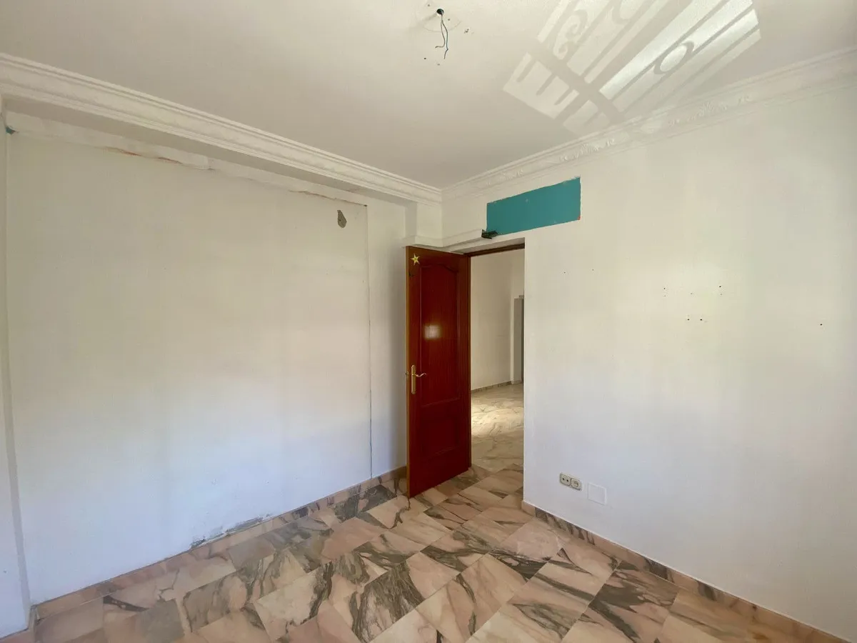 70fc9483-38dc-459e-84b4-991701e010e4