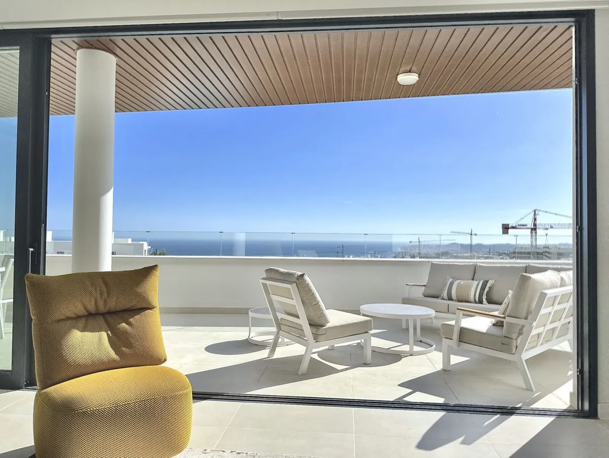 78e912a9-829b-4ded-a80a-7dc63ea7fba1