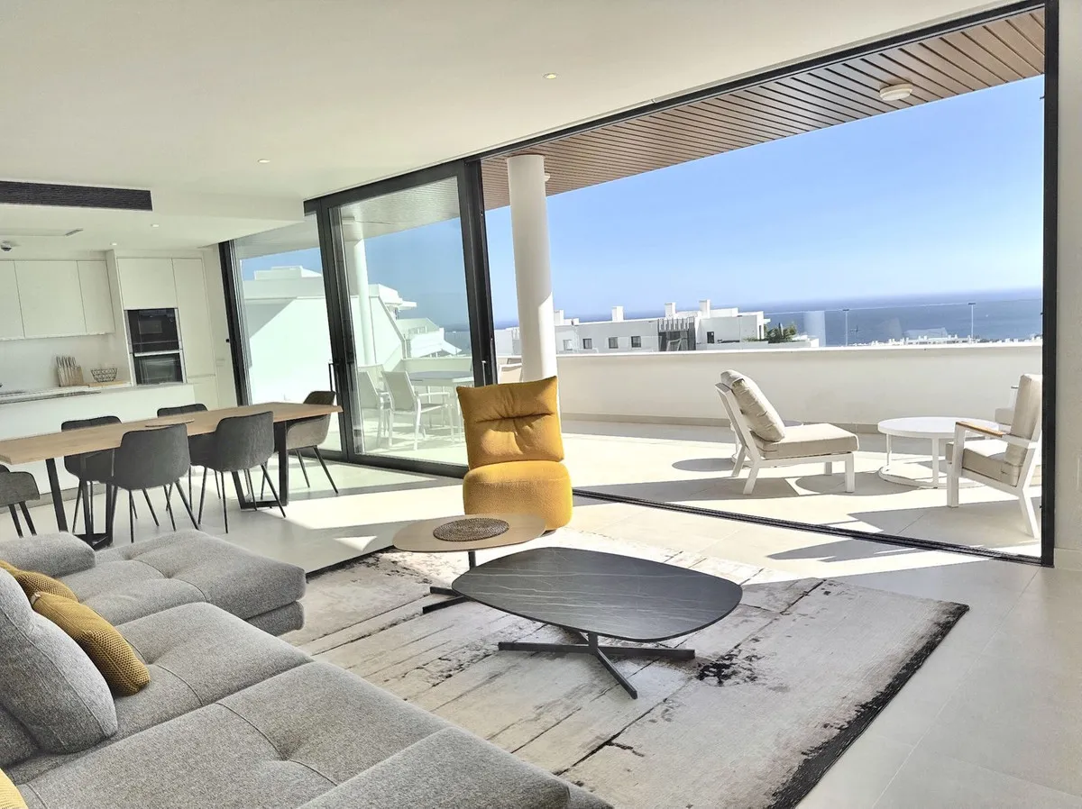 bfb68f13-c35d-4a83-b6aa-b3fca8223f1e