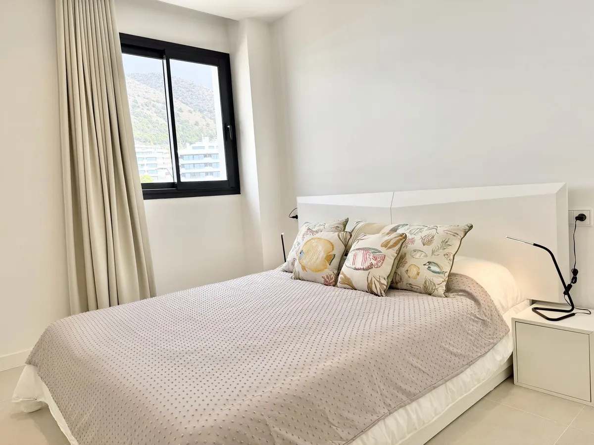 d1fc4fc5-35eb-43b4-b4d8-37b9b443801b