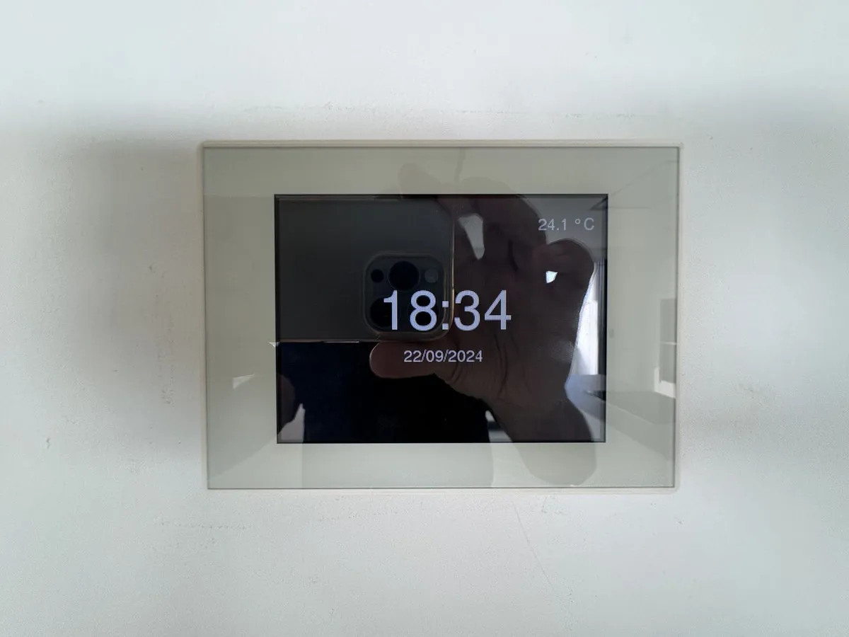 dc8a960c-8347-4e39-aad4-5efe91e5160c