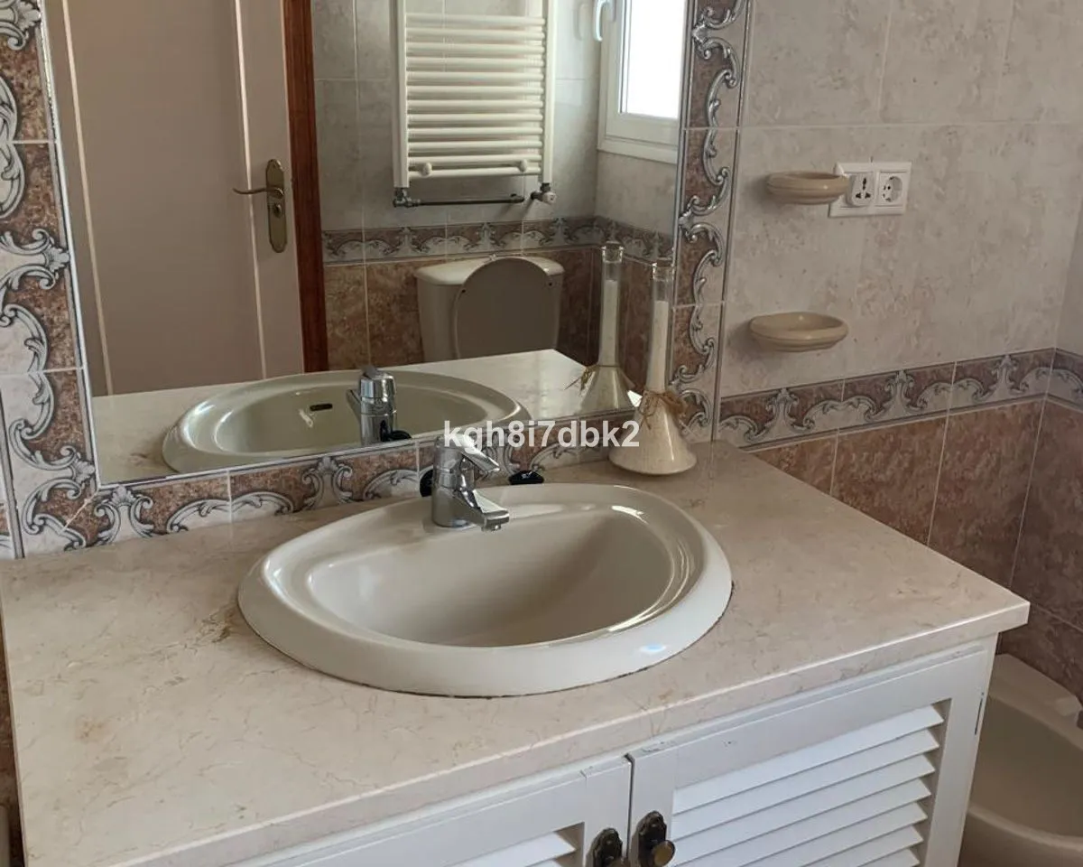 c4e9b675-98dc-4dd5-a973-3e67393a40ca