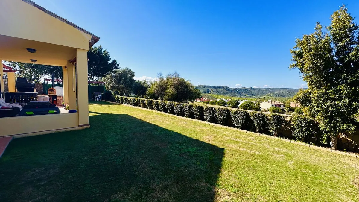 2ca80dee-6b61-461e-8e75-bfd6e9a3d91c