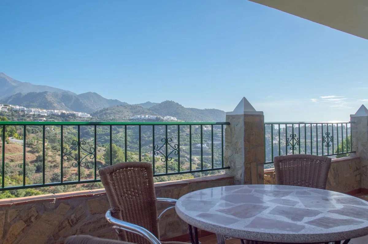 0c8d5e73-8148-454c-8730-184faed19c79