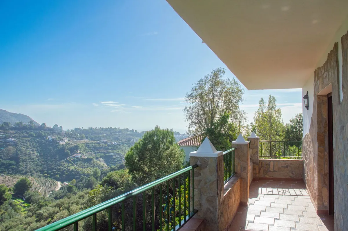 1835fcd7-fab2-4a15-9289-b46e8f00f14d