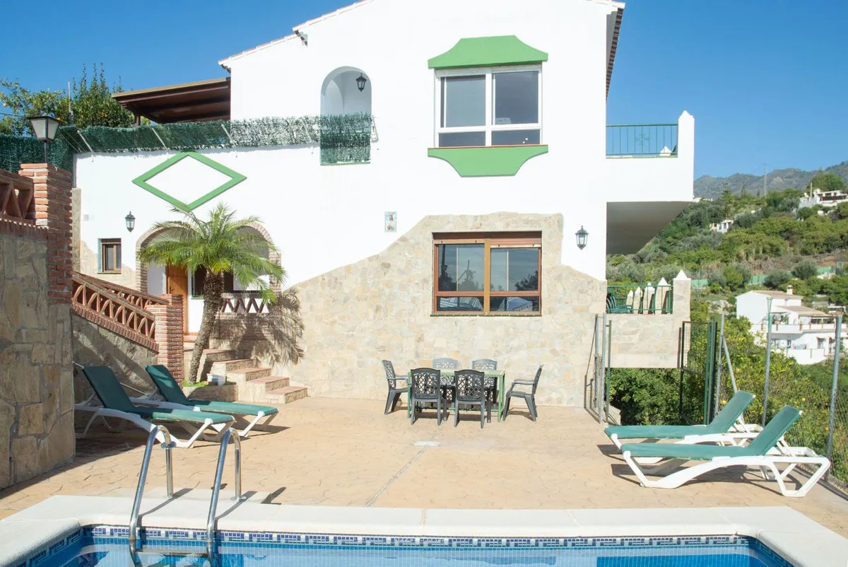 8b3d24a3-317f-4b4a-b520-4a4205a8ae9d