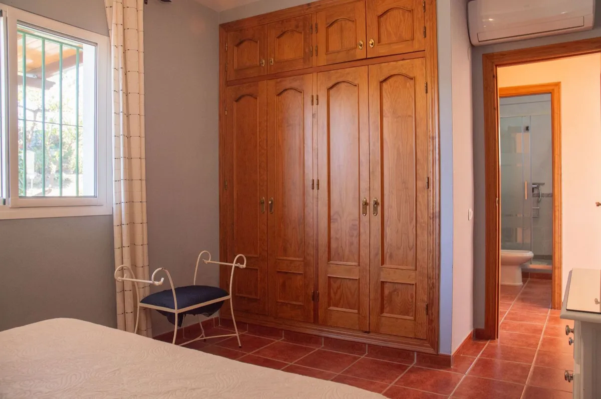 8fad707a-d1d6-41c6-a04e-ba0275ff8016