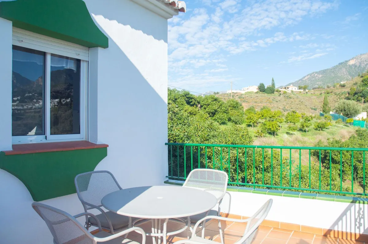 fec6e0eb-8c34-4197-a9d3-91a0152a14c8