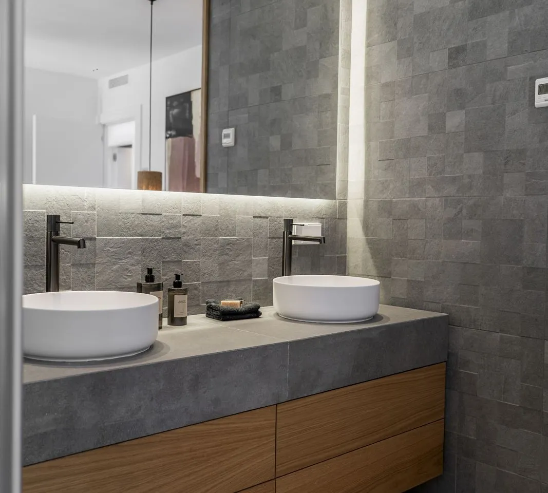 bd615656-5cbd-4274-9fdf-b9766571ec14