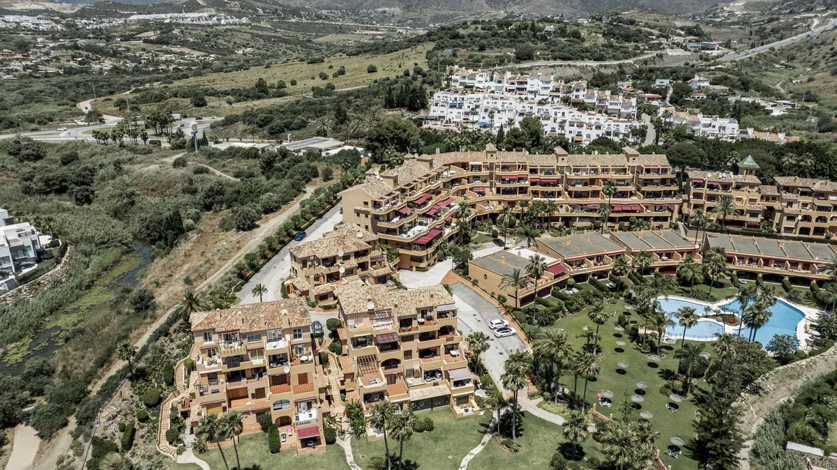 bf949497-ee9a-403b-9d16-c5ab7013b937