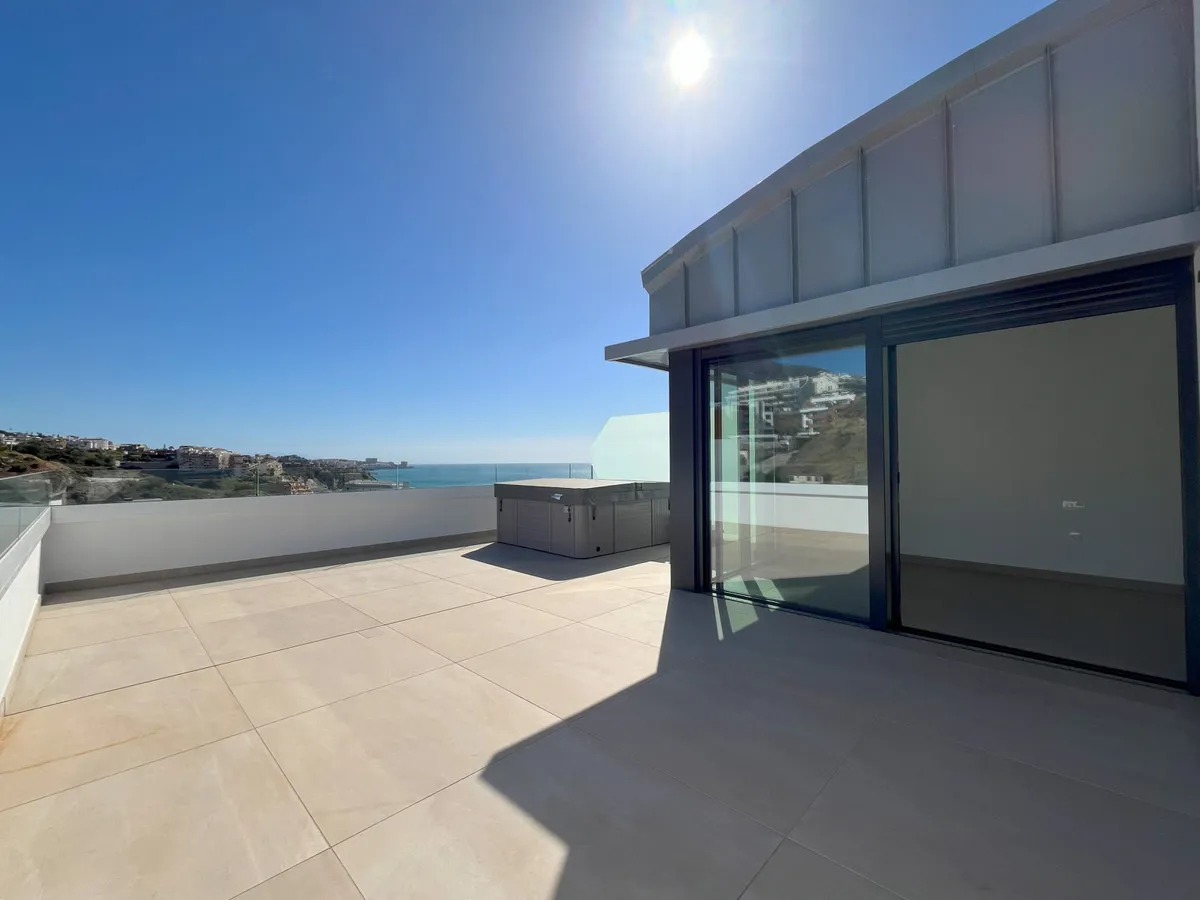 15b8d4d2-e54c-4dca-8e53-2c21e81069e7