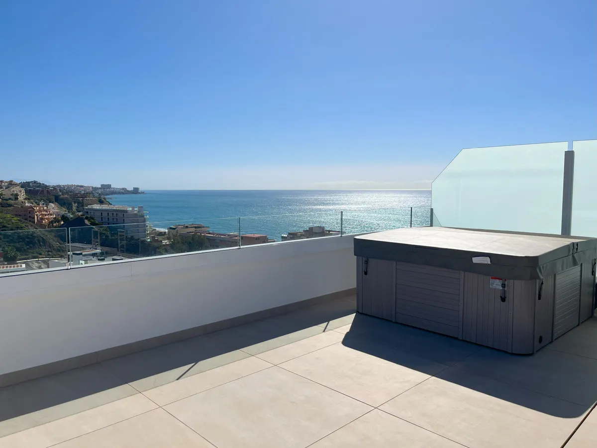 93e8c83c-d40d-4c7a-bdaa-63ee5ba29549