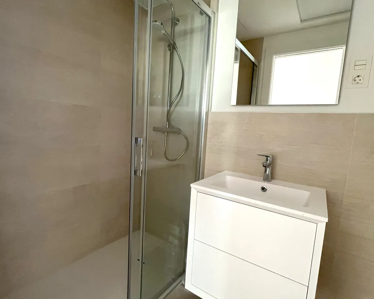 a675da8b-6f48-44c3-a8aa-25a34078d739