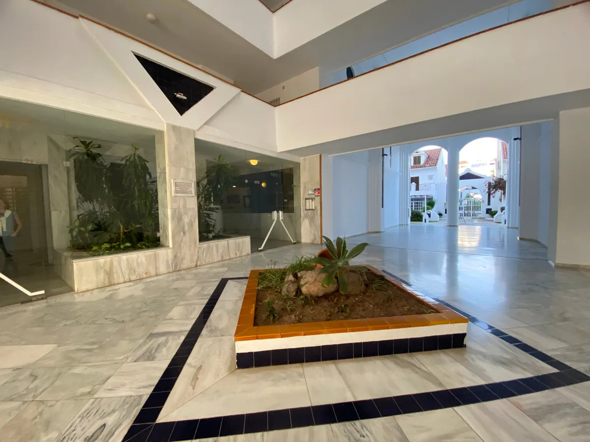 1dc44777-258e-4a9f-b196-1fa51176d502